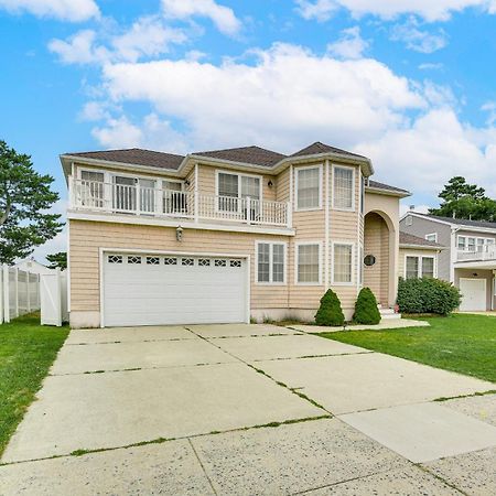 Spacious Brigantine Home About 1 Block To Beach! Exterior photo