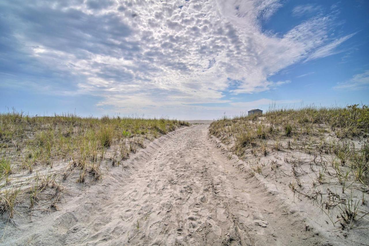 Spacious Brigantine Home About 1 Block To Beach! Exterior photo