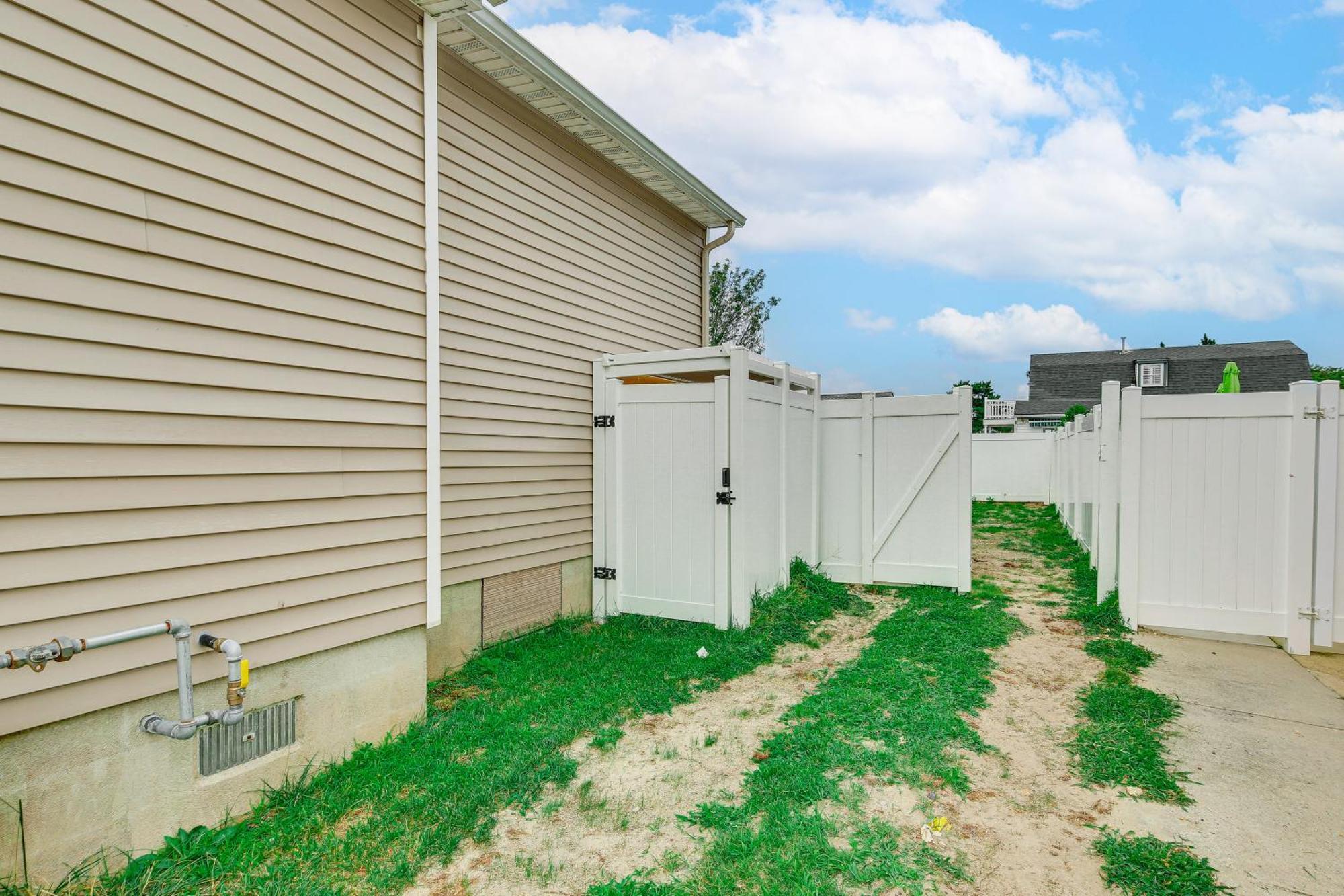 Spacious Brigantine Home About 1 Block To Beach! Exterior photo