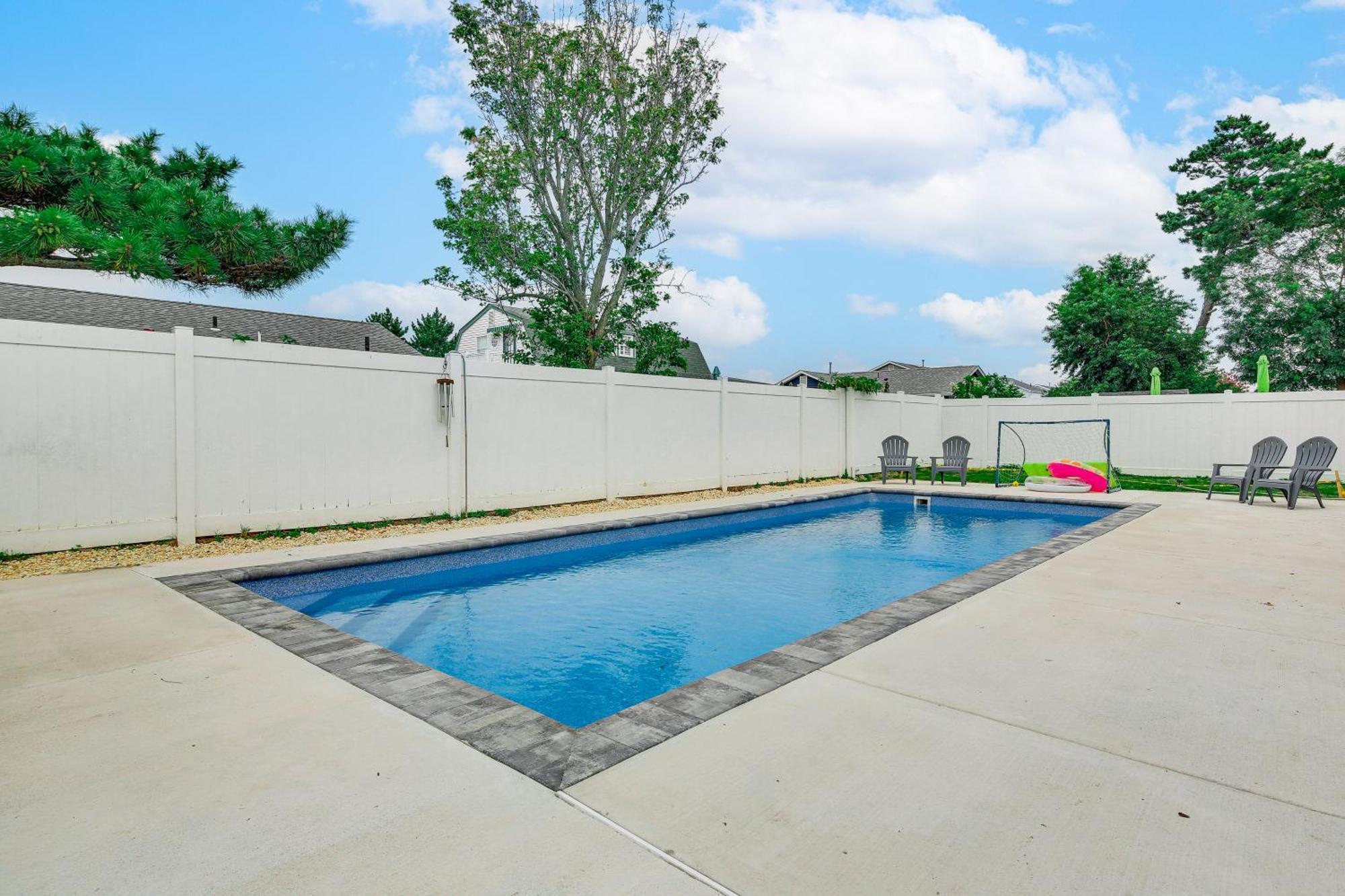 Spacious Brigantine Home About 1 Block To Beach! Exterior photo